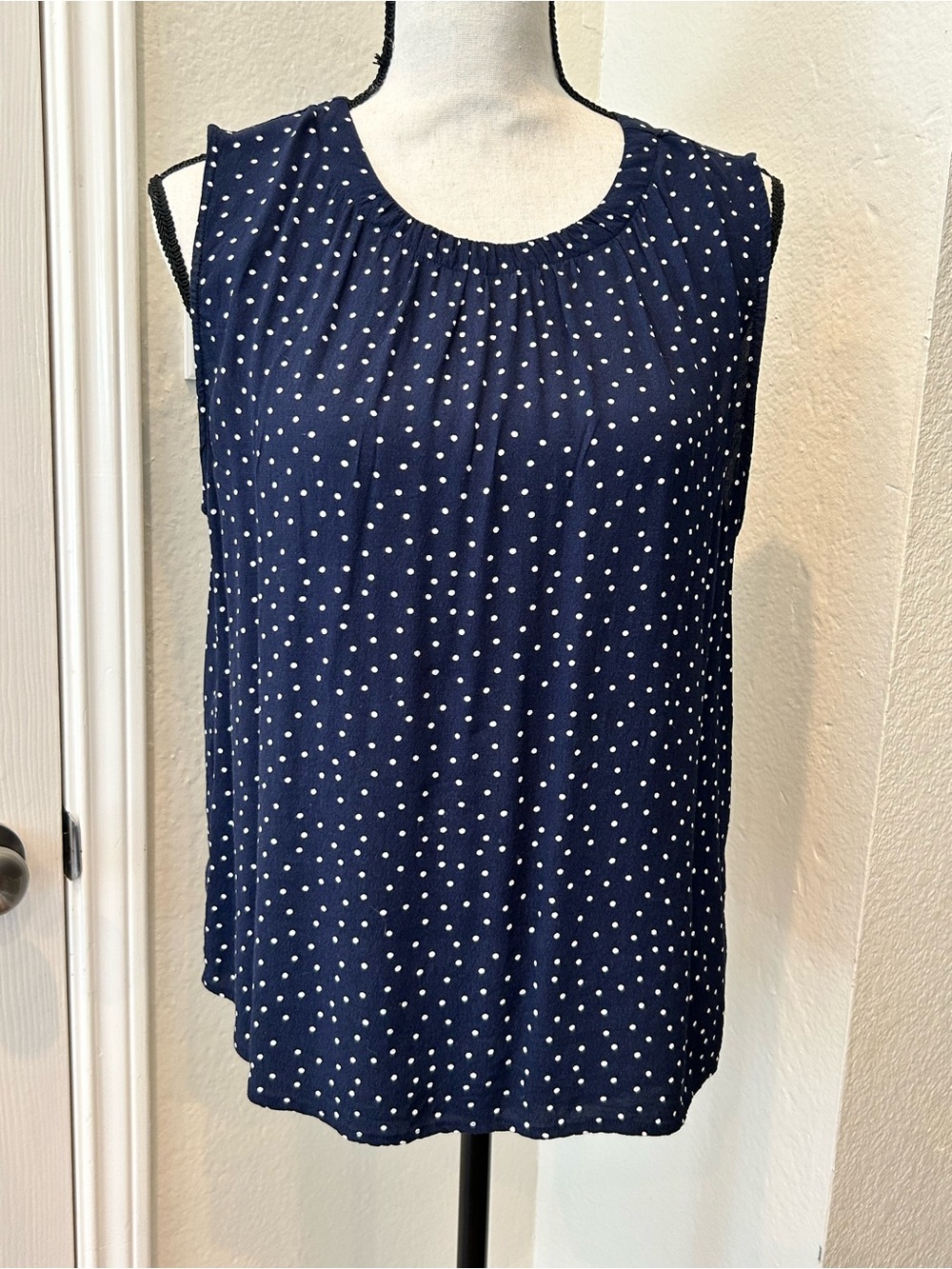 LOFT Navy Sleeveless Polka Dot Tank Top Size Large Rayon READ